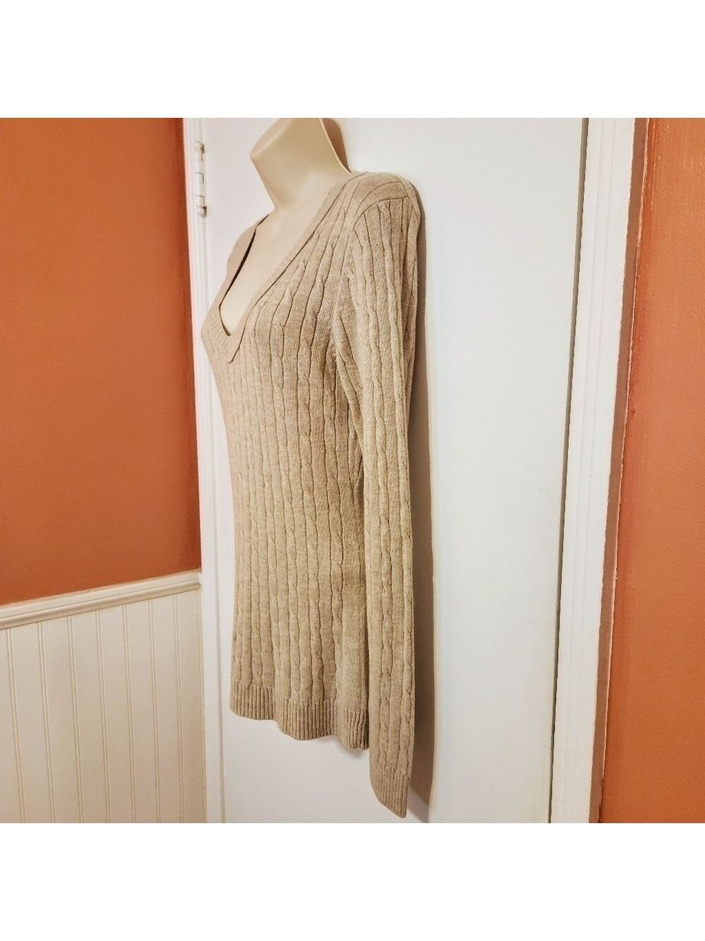 Ann Taylor LOFT Cable Knit V Neck Sweater Small - Picture 3 of 11